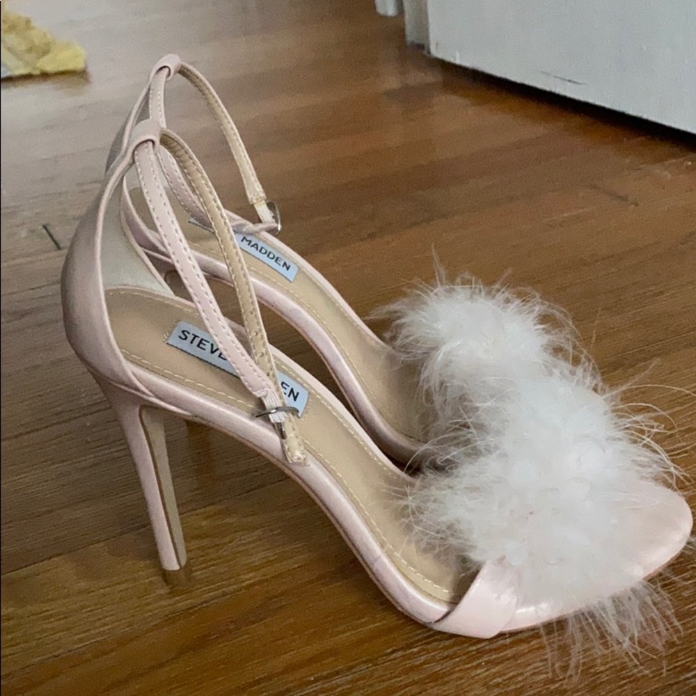 Heels - Picture 2 of 3